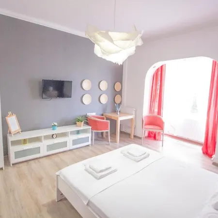 Apartment Downtown Studio Bucharest